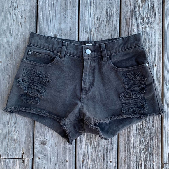 Black Billabong Jean Shorts - Picture 1 of 5